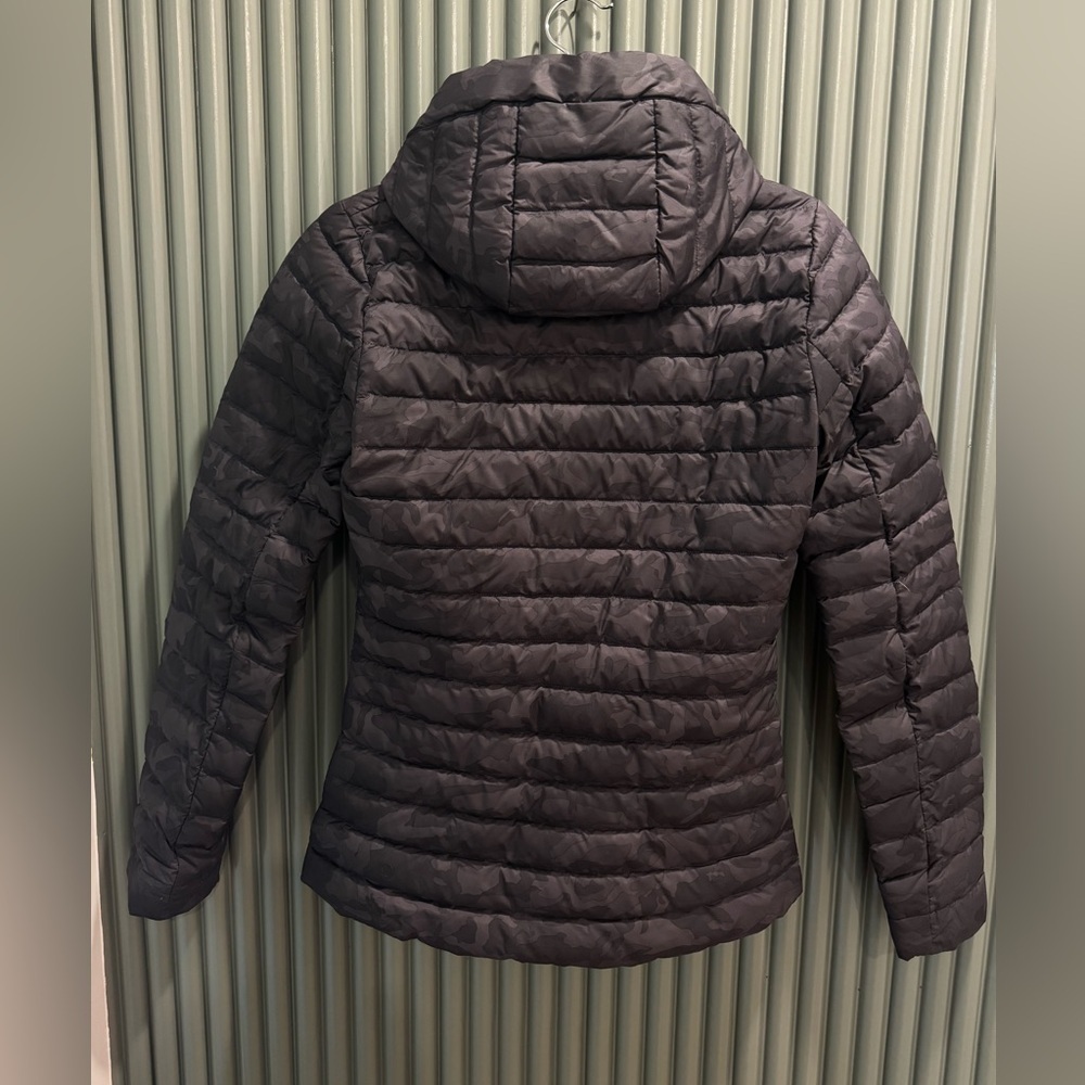 Lululemon jacket - Picture 5 of 5